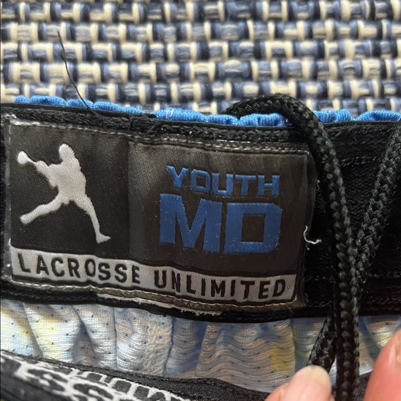 Perfect lax combo for 7 to 8yr Nike Black Slides with Blue Fish Print lax Shorts - Picture 3 of 5